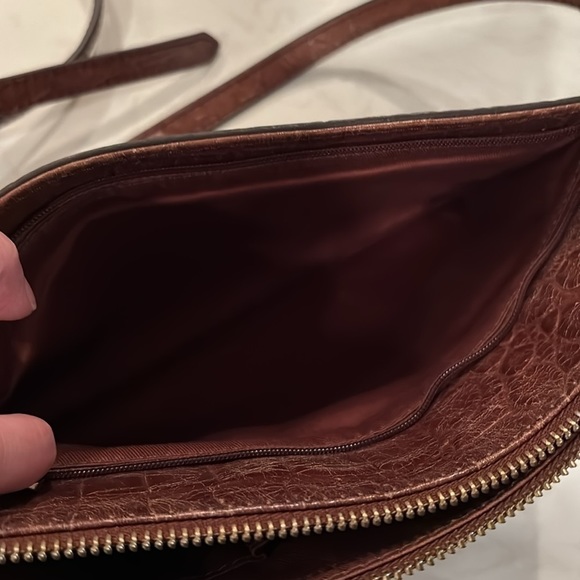 Fossil Crocodile Embossed Leather Crossbody Purse - Picture 6 of 7